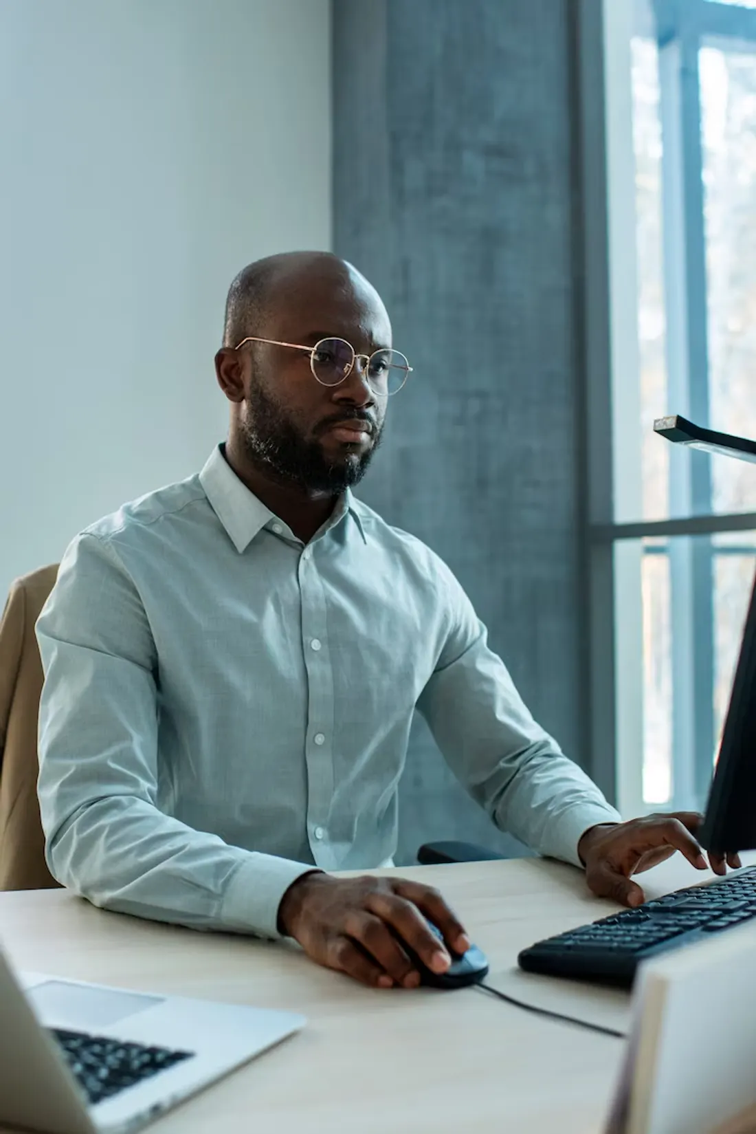 Profissional da Hunter Sellers conduzindo um processo de seleção